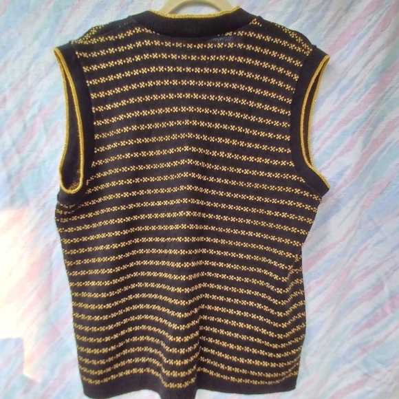 Vintage Tradition knit vest - Picture 4 of 6